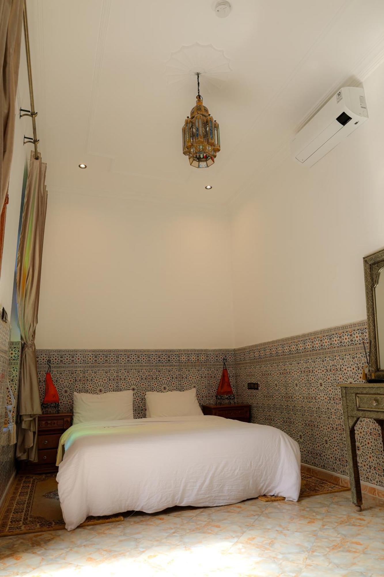 Riad Dar Al Fassia Oujda Phòng bức ảnh